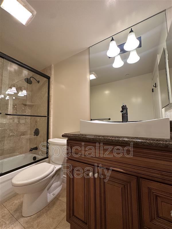 Building Photo - 10921 Whipple St