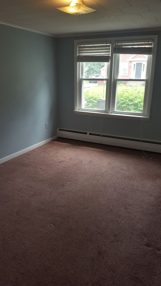 Building Photo - ***Please Respond Directly to the Online Listing, Calls May Not Be Returned***