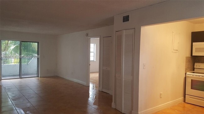 Building Photo - 1610 Lenox Ave.