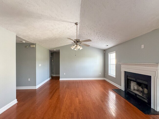 Building Photo - 584 S Buckeye Dr