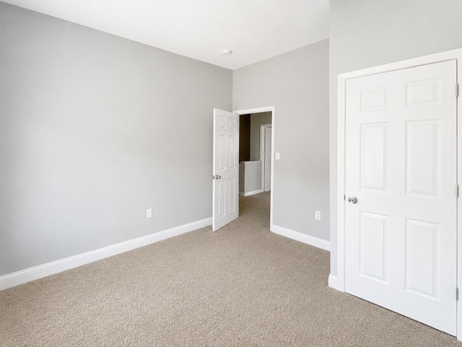 Building Photo - Three-Bedroom Home In Baltimore