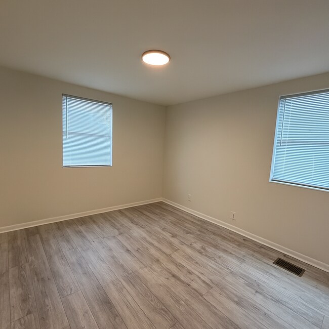 Building Photo - Charming Home with Modern Upgrades