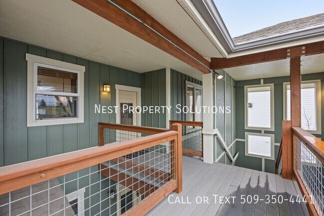 Building Photo - 6432 Melby Way NE