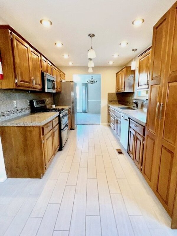 Building Photo - 6809 S 29th W Ave