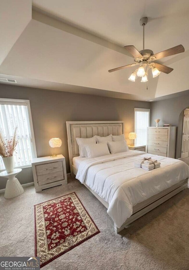 Building Photo - 3701 Landau Ln SW