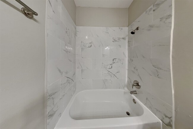 Building Photo - 30206 Emerson Creek Dr