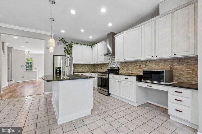 Building Photo - 21534 Iredell Terrace