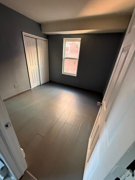 Building Photo - 43 Bedford St