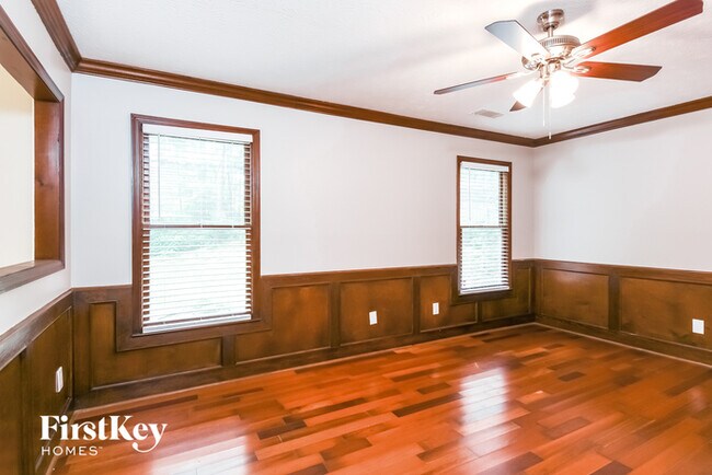 Building Photo - 1214 Hollytree Ct