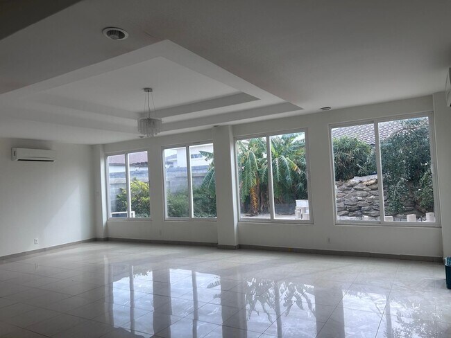 Building Photo - 2811 T.S Eliot Dr