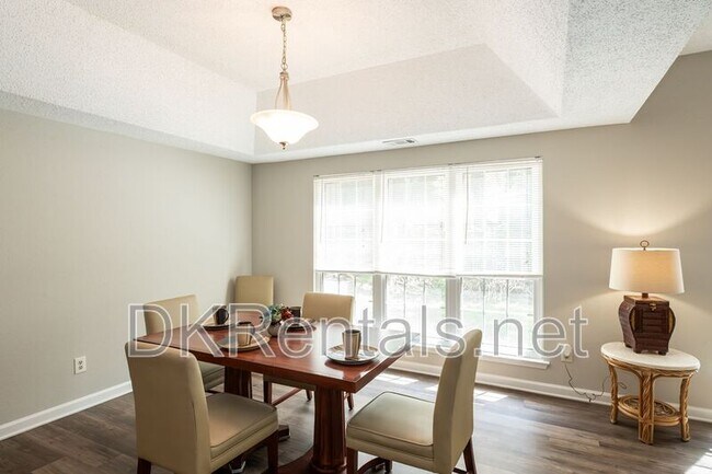 Building Photo - 3067 Steeplechase Dr