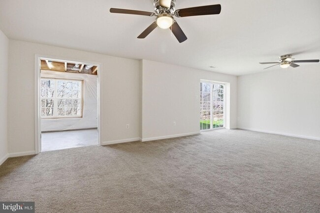 Building Photo - 950 Grouse Pointe Dr