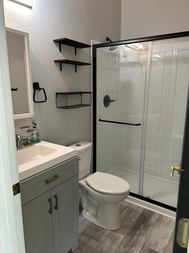 Building Photo - Beautiful 10 Acre Property Columbus, MT!