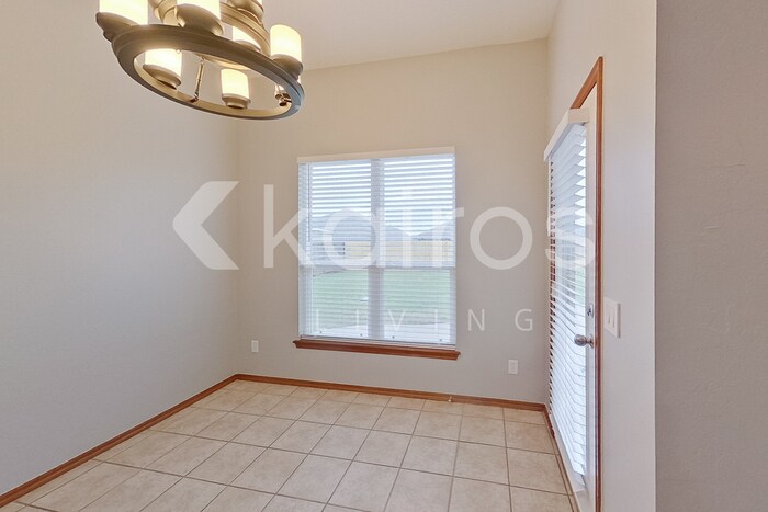 Building Photo - 529 Loyd Ln