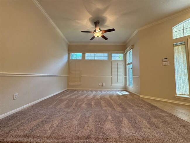 Building Photo - 5822 Pinellas Park Ct