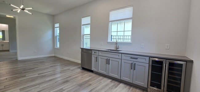 Building Photo - 148 Hampton Loop