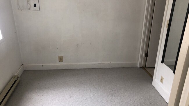 Building Photo - 1120-1130 NE Shaw Street