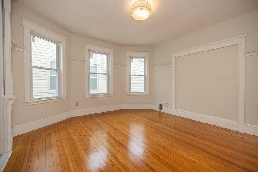 Building Photo - 339 Allston St