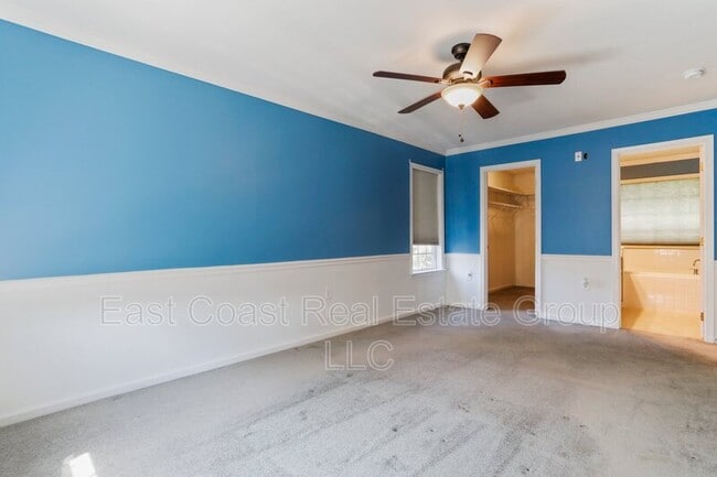 Building Photo - 77 Grassy Meadow Rd