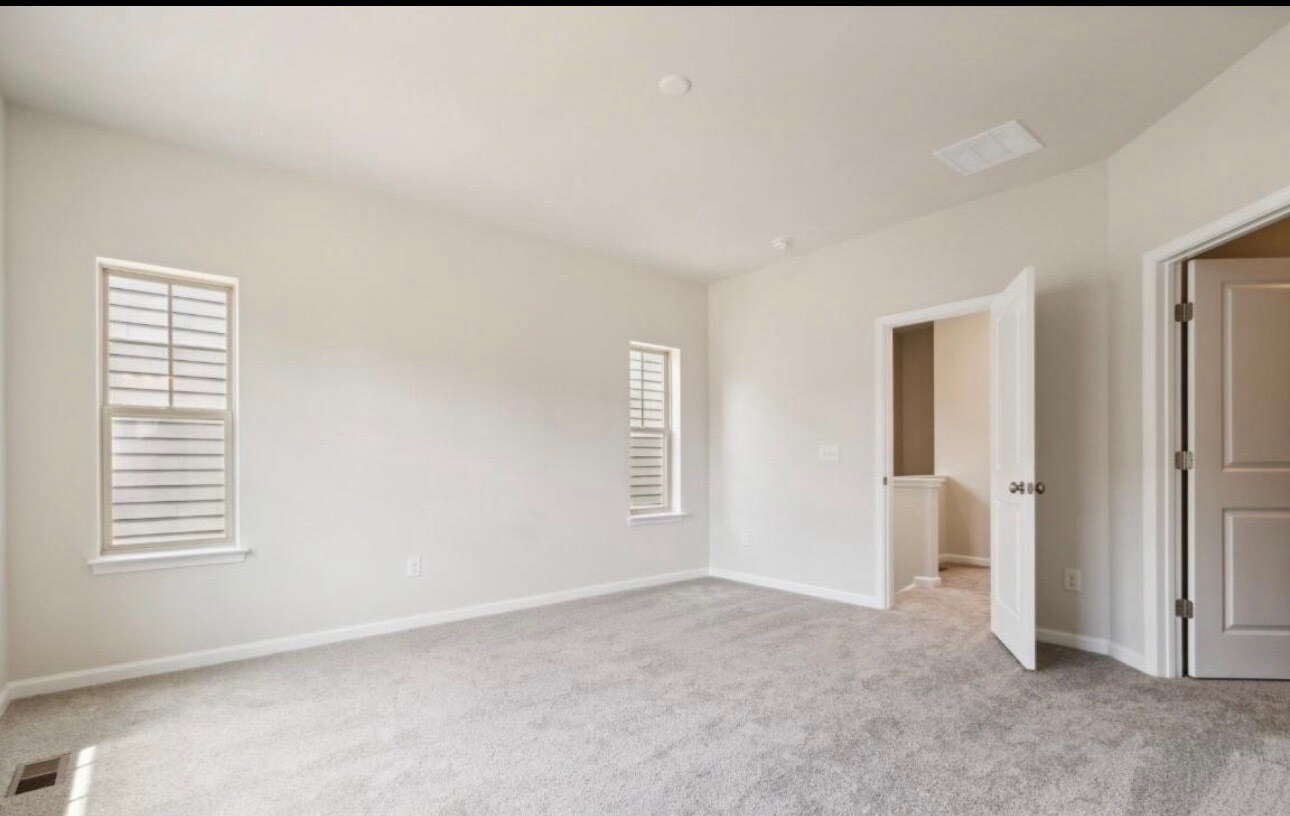 Building Photo - 9377 Barnes Loop