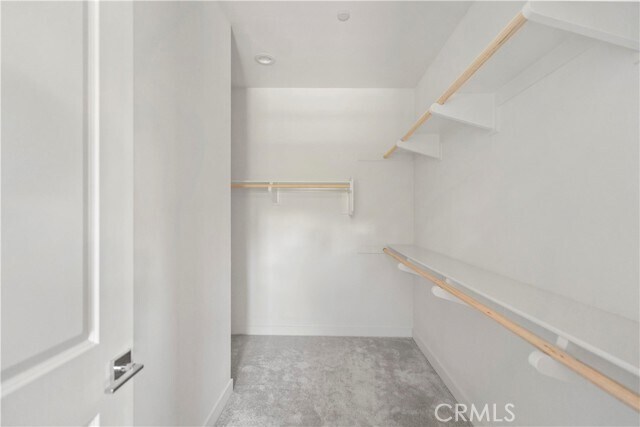 Building Photo - 151 Holliston