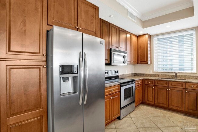 Building Photo - 612 Lost Key Dr