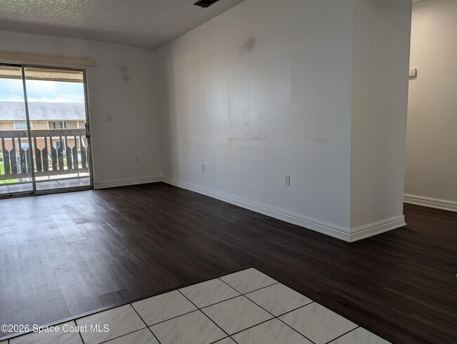 Building Photo - 217 Bristol Ln