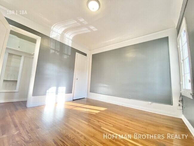 Building Photo - 351 N Sierra Bonita Ave