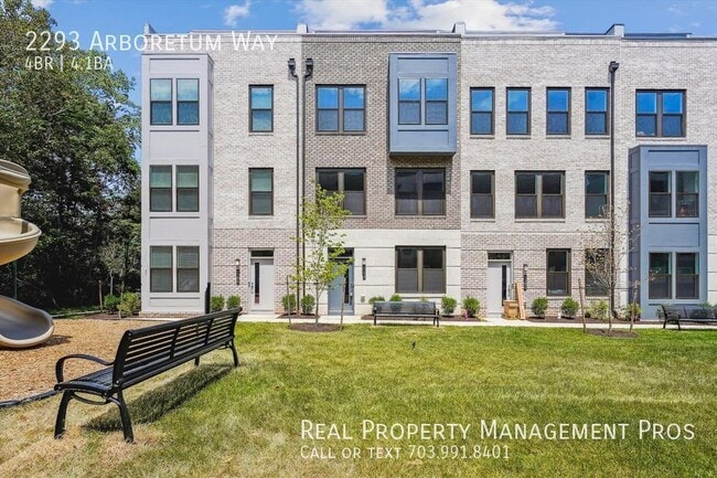 Primary Photo - 2293 Arboretum Wy