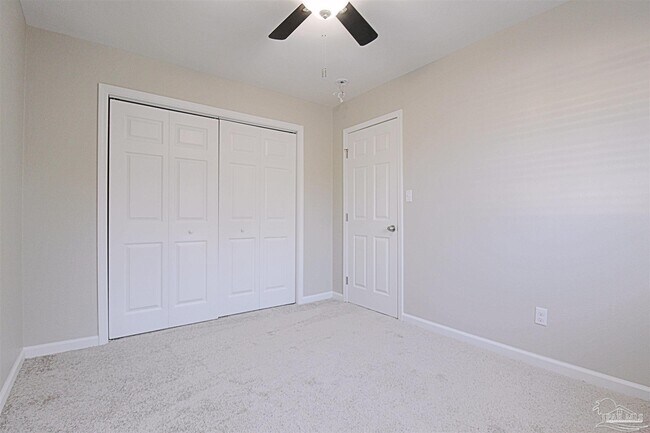 Building Photo - 9615 Sandpiper St