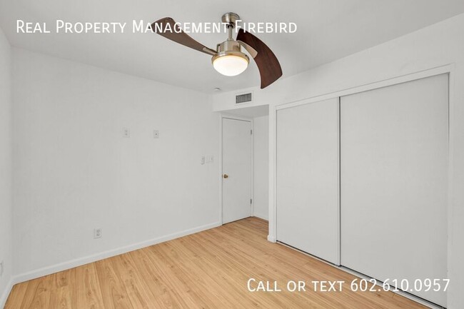 Building Photo - 4439 E Wood St