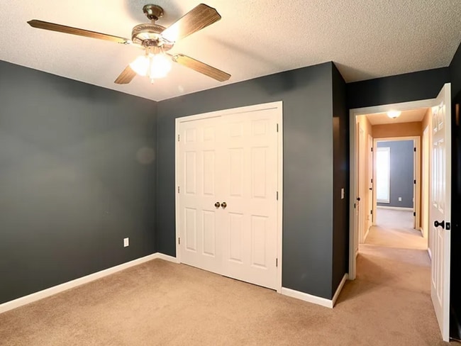 Building Photo - 3 Bed/2 Bath