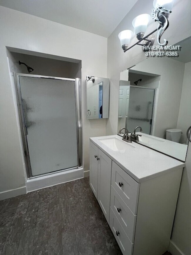 Building Photo - ***$1200.00 Off on 1st Month*** Torrance House 4 Bed 2 bath