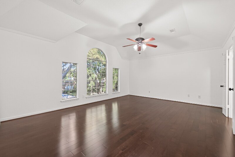 Building Photo - 2627 Double Lake Dr