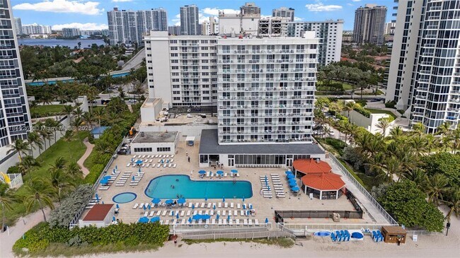 Building Photo - 19201 Collins Ave
