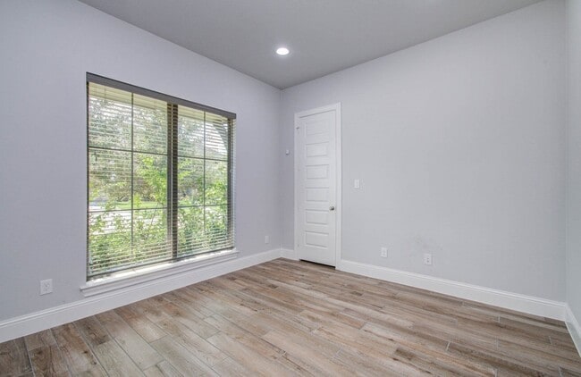 Building Photo - 28518 Jade Springs Ln