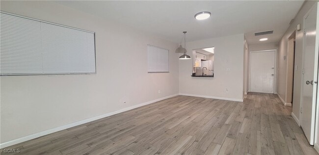 Building Photo - 930 SW 47th Terrace