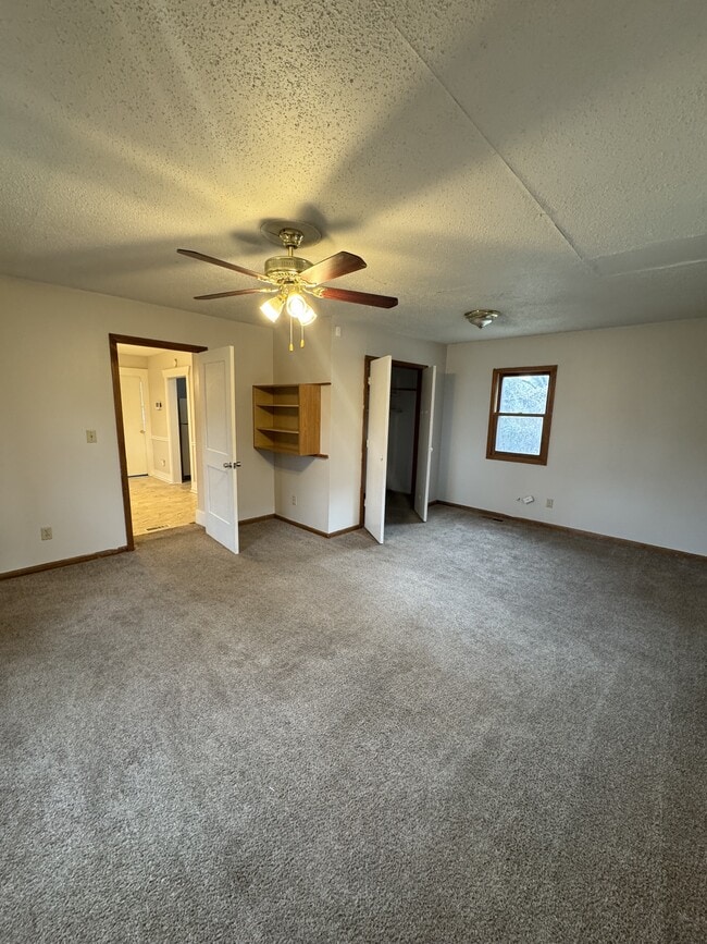 Building Photo - 2508 SE Kentucky Ave