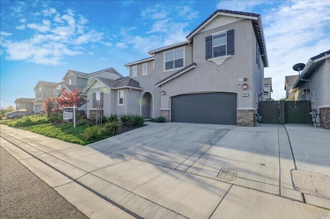 Building Photo - Beautiful 4 Bedroom Home in Brighton Landing – Vacaville