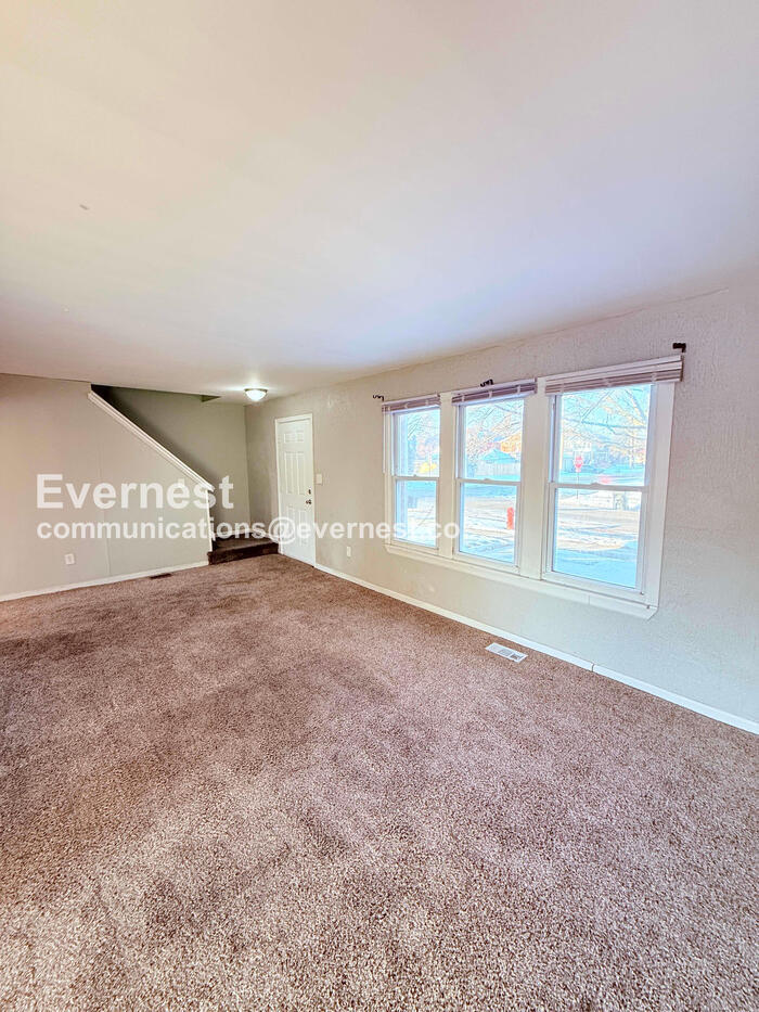 Building Photo - 14504 St Marys St