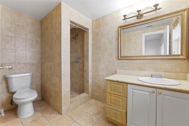 Building Photo - 9260 Bay Harbor Terrace