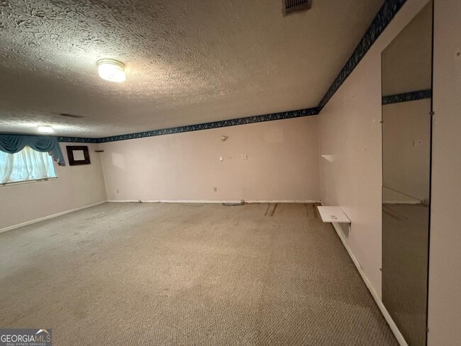 Building Photo - 1358 Stoneleigh Way