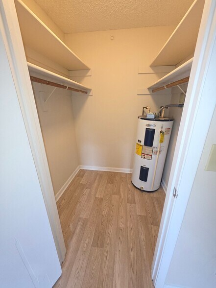 Building Photo - 5011 SE 29th St