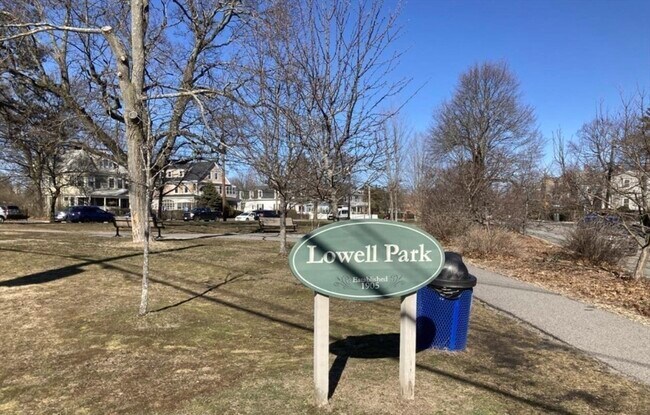 Building Photo - 6 Lowell Ave