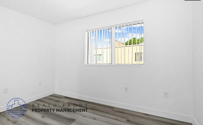Building Photo - 14740 Erwin St