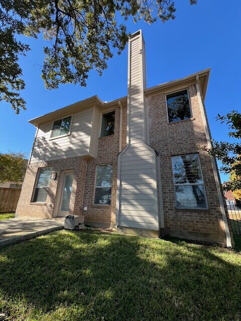 Building Photo - 4032 Granite Dr