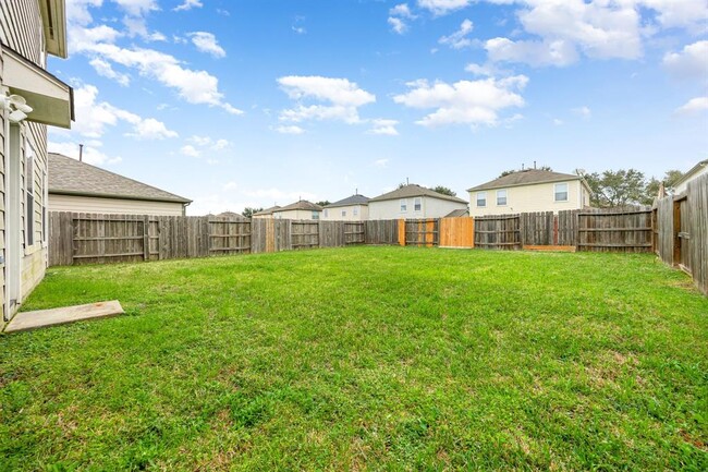 Building Photo - 814 Eagles Glide Dr