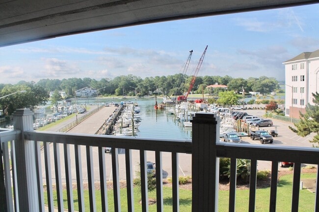 Building Photo - For Rent! Right on the Lynnhaven Inlet!