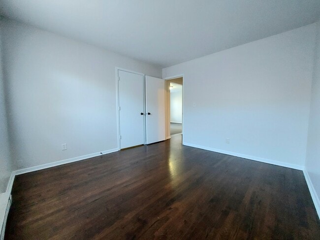 Building Photo - 308 Wilshire Dr