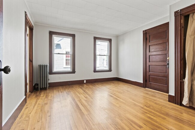 Building Photo - 30 Cutts Ave